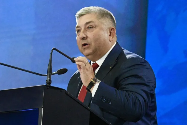 Alin Tișe compară prezentul cu căderea Constantinopolului: „Astăzi poate că nu mai dezbatem sexul îngerilor. Istoria nu iartă. Niciodată!”