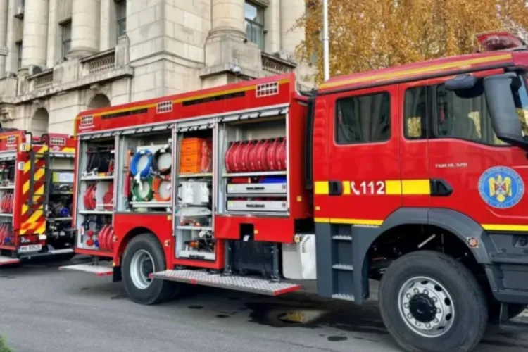 Atenție: Mai multe autospeciale de pompieri și SMURD se deplasează de urgență în aceste momente spre baza CTP din Gheorgheni. Vă rugăm nu intrați în panică