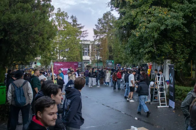 Roboți, mașini solare și tehnologie de ultimă generație în centrul Clujului: UTCN aduce ingineria mai aproape de oameni la Opera Fair