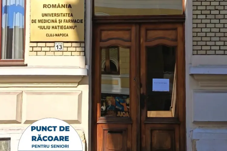 Seniorii Clujului se pot hidrata și odihni la Punctul de Răcoare deschis de UMF Cluj. Aici veți găsi apă potabilă pe perioada zilelor toride