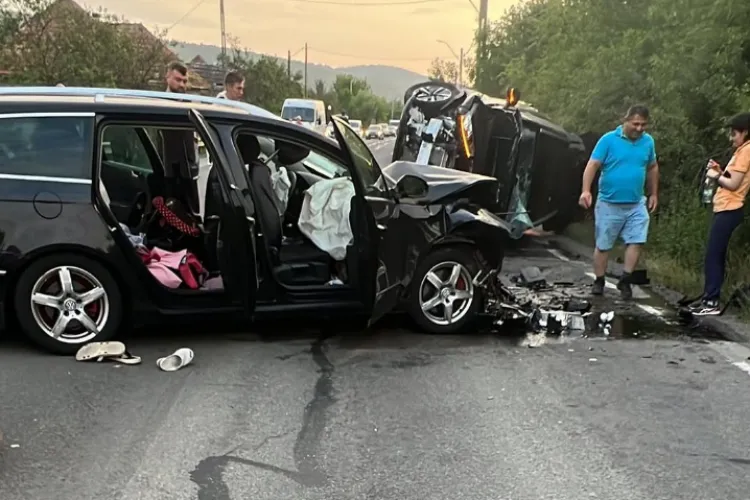 VIDEO. Accident grav între Cluj șiZalău, la Sutoru. Opt persoane au fost rănite și transportate la spital. Traficul afectat