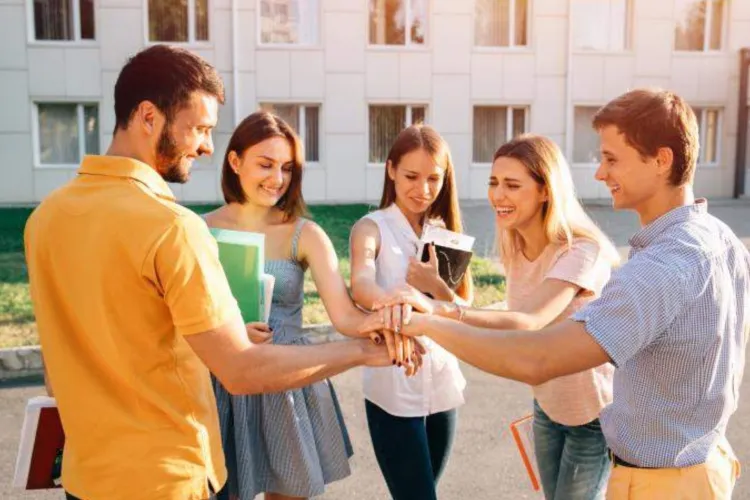 Admiterea la UTCN Cluj începe mai devreme decât crezi! Viitorii studenți își pot pregăti dosarul chiar înainte de afișarea rezultatelor la Bacalaureat