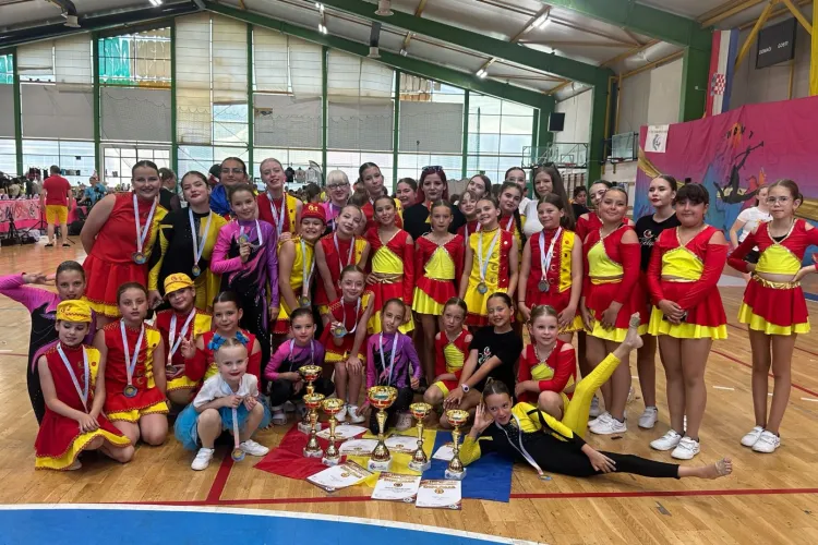Succes uriaș pentru echipa de majorete Eclipse! Sportivele din Cluj au făcut spectacol la Campionatul Mondial și au adus acasă zeci de medalii acasă