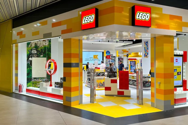 Peste un milion de piese LEGO ajung la Cluj! RIVUS va avea un Magazin LEGO Brick Depot, cu zone interactive și experiențe pentru întreaga familie