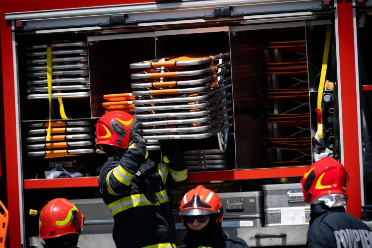 Weekend greu pentru pompierii clujeni! Peste 200 de intervenții în doar trei zile, incendiu periculos lângă un supermarket și zeci de urgențe medicale