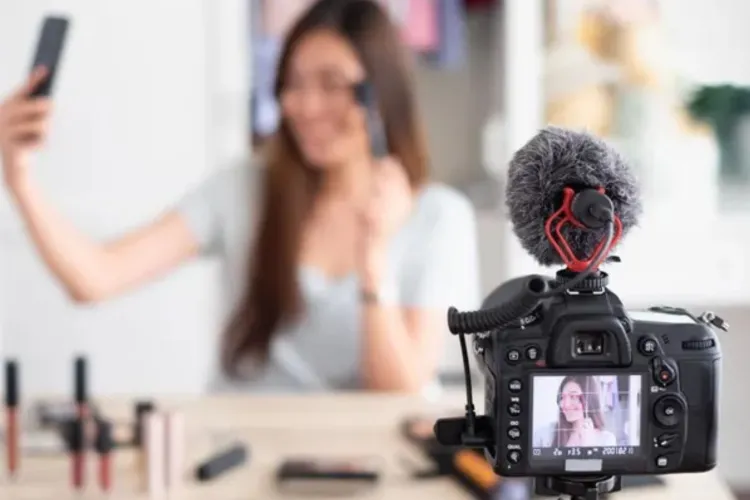 Influencerii care își ascund reclamele, în vizorul ANPC: Reclame nemarcate clar, colaborări ascunse și lipsă de transparență în mediul online
