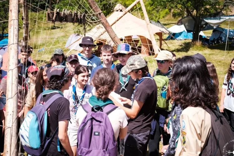 O după-amiază plină de aventură în Cluj: „Let’s Scout” aduce jocuri, provocări și cântece de tabără pentru copii, tineri și părinți. Totul gratuit!