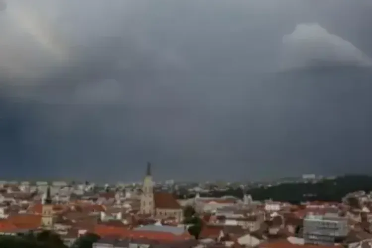Clujul intră sub Cod Galben de furtuni! ANM anunță vijelii, grindină și ploi torențiale