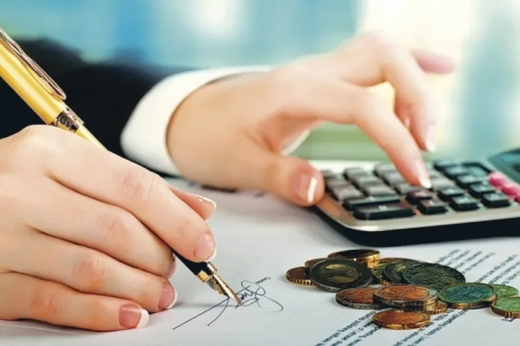 România, campioană europeană la taxe pe salarii: statul îți ia 41,5% din bani, mai mult decât în orice altă țară din UE!