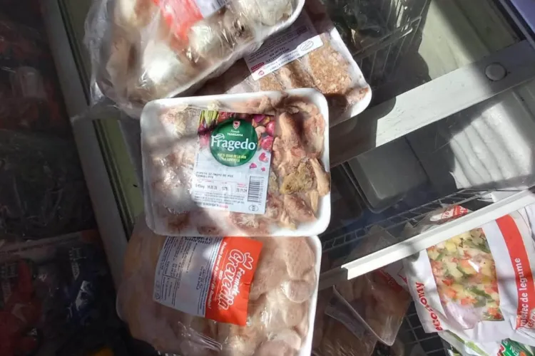 Amenzi de peste 4,1 milioane de lei! ANPC a descoperit alimente expirate, produse cu mucegai și condiții șocante în sute de magazine și restaurante