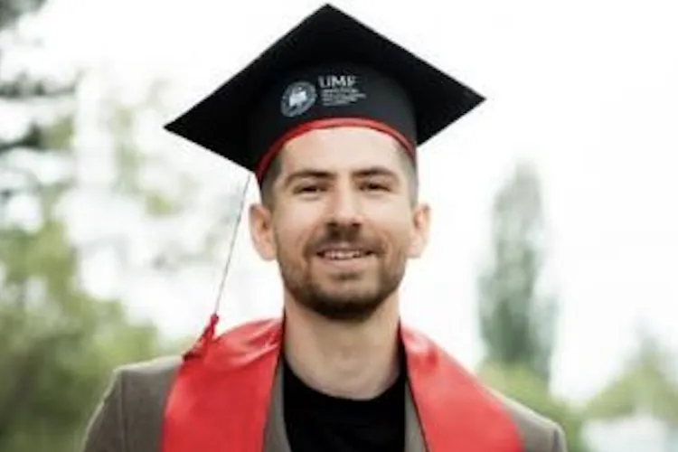 Poveste de senzație a șefului de promoție la UMF Cluj: Olimpicul de la Biologie din Arad a terminat facultatea pe primul loc! Ce plan de viitor are