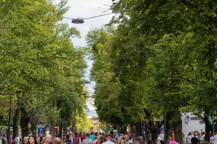 Vara își schimbă radical fața! După începutul răcoros al lunii iulie, România se pregătește pentru temperaturi peste normal și tot mai puține ploi