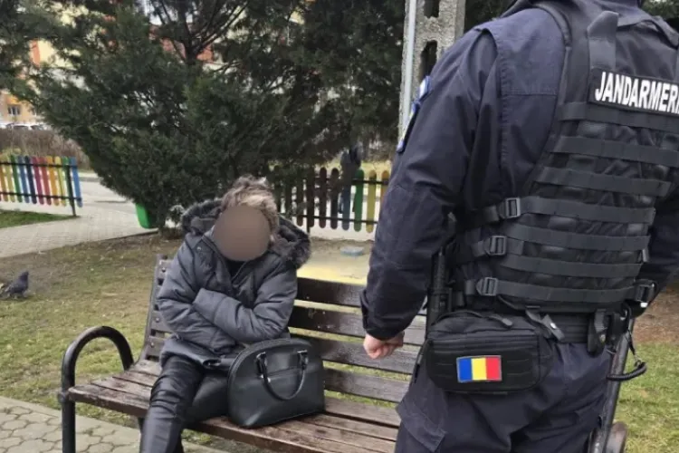 Pericol într-un parc de copii din Cluj-Napoca! Locuitorii cer patrule și curățenie după ce au găsit sticle sparte și gunoaie
