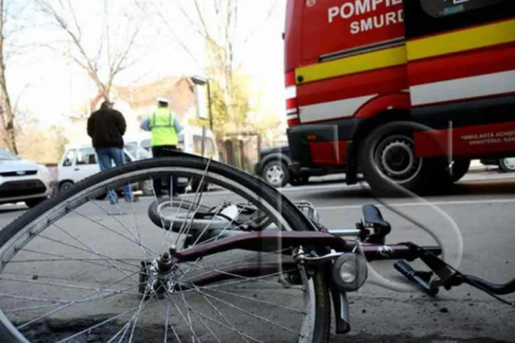 Cum a încercat o firmă de asigurări să nu plătească despăgubirile unui biciclist lovit de un șofer neatent în Apahida: „Era băut și nu purta cască”