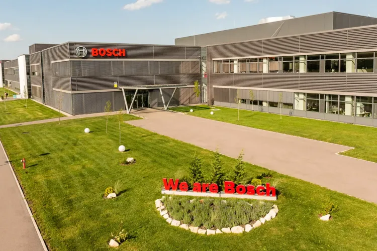Bosch, unul dintre cei mai mari angajatori din Cluj, în topul companiilor care au concediat cei mai mulți salariați: Aproape 1.000 de posturi au dispărut