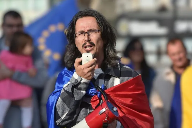 Lovirea, umilirea sau neglijarea copiilor se pedepsește dur. Cristi Danileț anunță modificarea Codului Penal: Până la 10 ani de închisoare pentru părinți