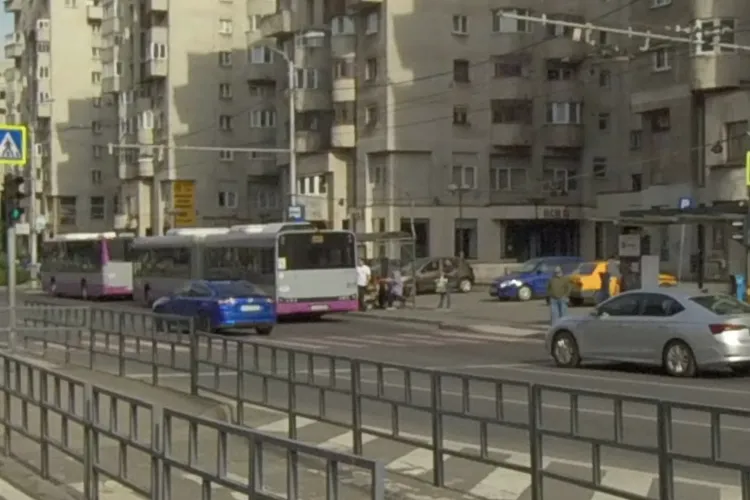 Doar 17 secunde ca să traversezi 6 benzi în Cluj-Napoca! Un clujean a sesizat autoritățile: 