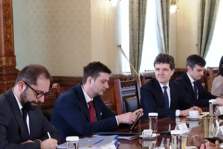 Noi negocieri decisive la Cotroceni pentru formarea Guvernului. USR și AUR cer alegeri anticipate, iar PSD lansează un nou atac la adresa lui Ilie Bolojan
