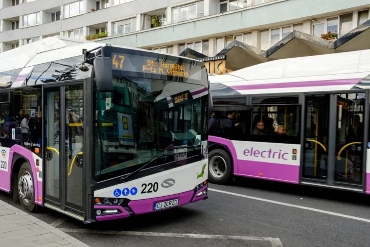 Discuție decisivă între Bogdan Pivariu, Emil Boc și Liviu Neag. Se pregătesc liniile dedicate benzilor de autobuz în Florești. Îți vei lăsa mașina acasă?