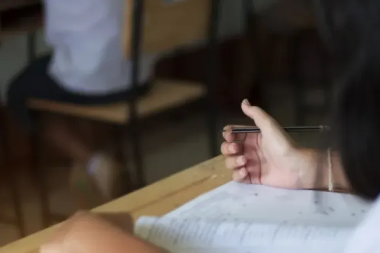 Cercetătorii clujeni trag un semnal de alarmă! Problemele de citire afectează și sănătatea emoțională a elevilor
