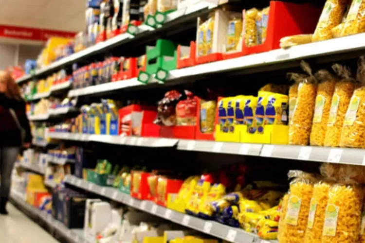 Schimbare majoră pentru fermierii români! Drumul alimentelor de la fermă la raft ar putea fi reorganizat cu totul altfel. Cum îi afectează