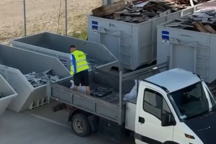 Clujenii au dat un exemplu în doar trei zile! Peste 180 de persoane au dus 58 de tone de deșeuri la noul centru de colectare - VIDEO