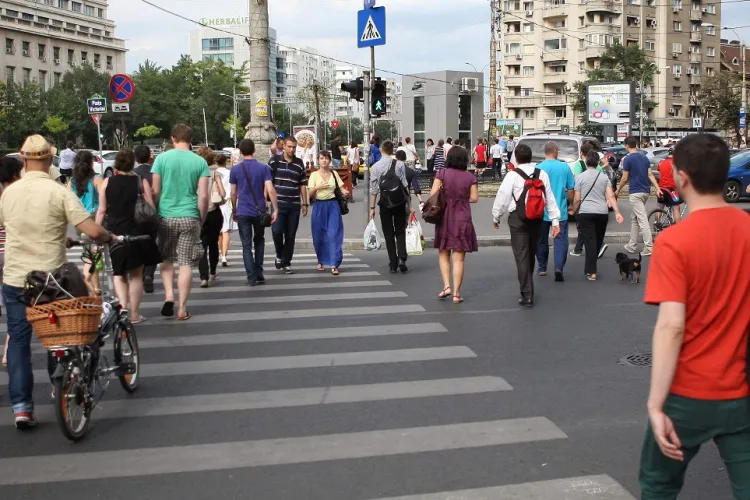 Aproape jumătate dintre români nu-și pot plăti la timp întreținerea locuinței! INS scoate la iveală o Românie tot mai săracă