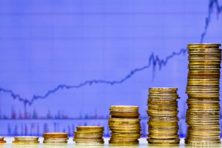 Românii, cei mai puțin datori din toată Uniunea Europeană, dar Guvernul adaugă miliarde de lei la datoria publică în doar 3 luni