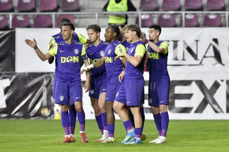 CFR Cluj, abandonată de un fotbalist care a jucat în prima etapă! Jucătorul, prezentat la altă echipă chiar de tatăl său