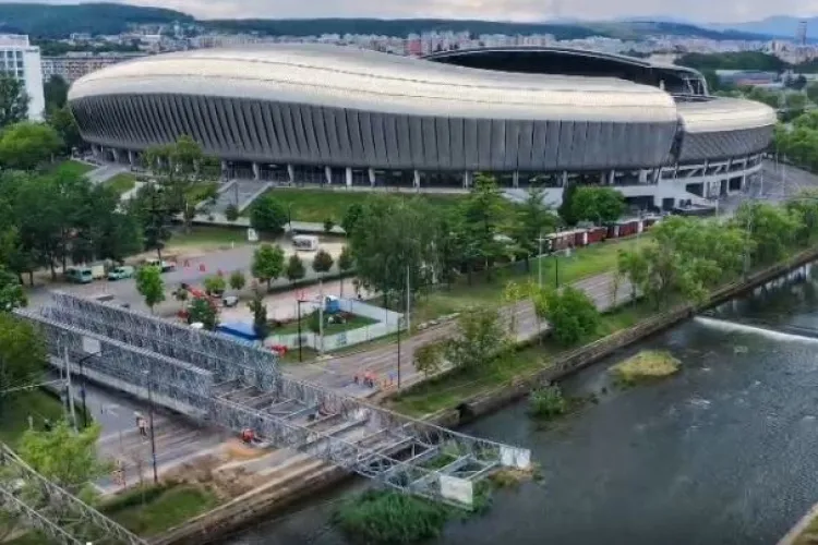 VIDEO Imagini senzaționale cu montarea noului pod provizoriu Garibaldi. TIMELAPSE realizat de unul din cei mai buni fotografi ai Clujului