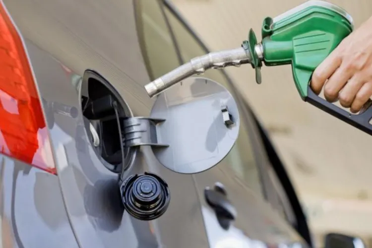 Șoc la pompă! Motorina este la un pas de 10 lei pe litru, iar noi scumpiri ar putea lovi în orice moment: Mulți români ar putea renunța la mașină