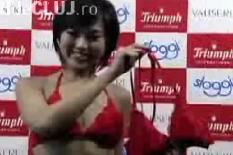 A fost lansat sutienul care se transforma in sacosa - VIDEO