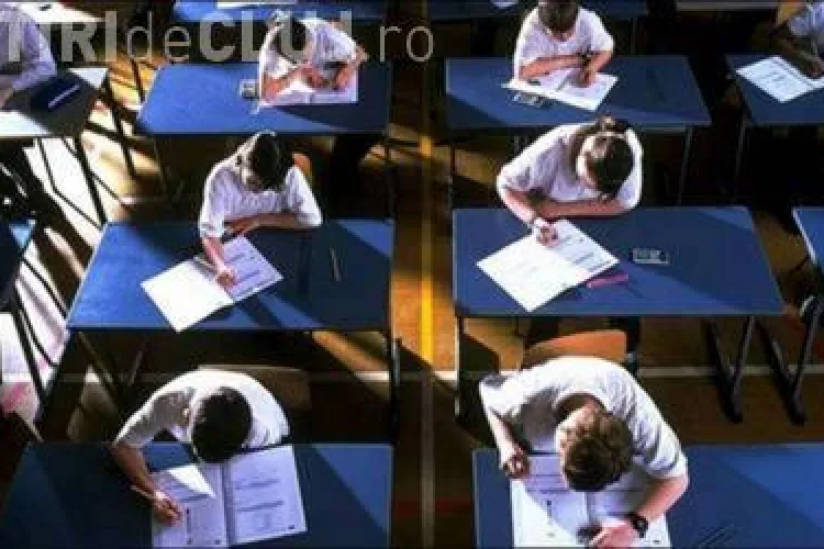 Examenul de competente digitale a fost suspendat in Cluj la Colegiul Anghel Saligny, din cauza grevei profesorilor