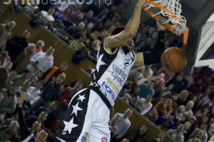 Incepe spectacolul ! "U" Mobitelco ataca titlul !