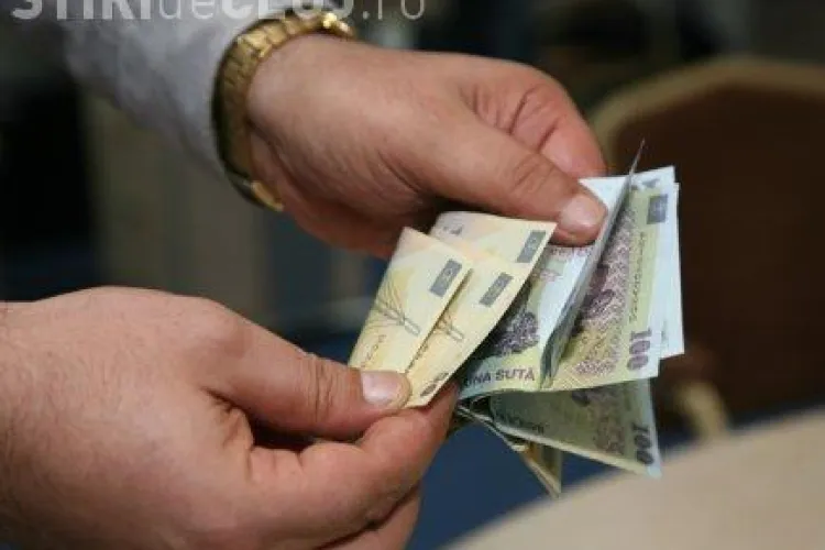 Guvernul va adopta un act normativ pentru reducerea comisionului pentru rambursarea anticipata a creditelor