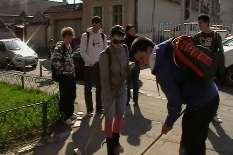 Elevii nevinovati pot fi pusi la plata pentru "stricaciunile" din scoli