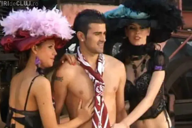 Sedinta foto incendiara cu jucatorii CFR Cluj. Cadu, Tony, Traore sau Dica s-au jucat de-a mecanicii alaturi de doua superbe tinere - VIDEO Sedinta FOTO