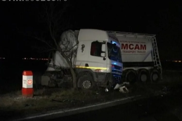 Un sofer de TIR beat a intrat intr-o benzinarie din comuna Mihai Viteazu