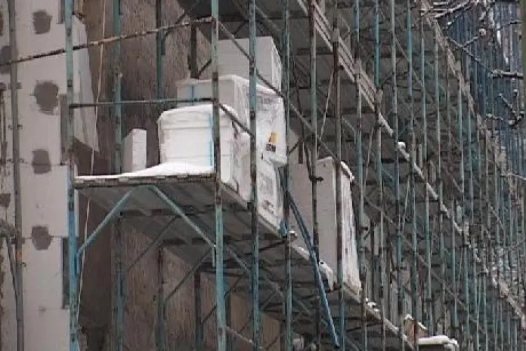 Guvernul vrea sa garanteze creditele luate de asociatiile de locatari pentru reabilitarea termica a blocurilor