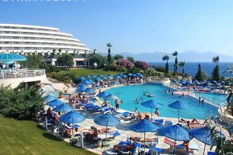 Turcii acuza: Universal Turism Cluj i-a tepuit pe turistii romani. Nu au mai platit 200.000 de euro