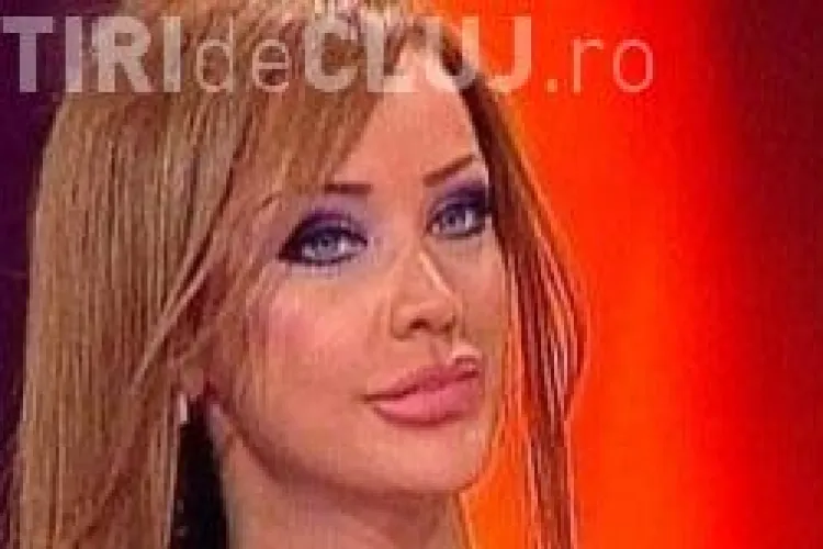 Bianca Dragusanu are o fata care parca se dezintegreaza FOTO