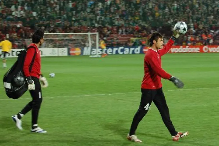 Ce jucatori de la CFR Cluj au fost dati afara din echipa si trimisi sa se antreneze in parc