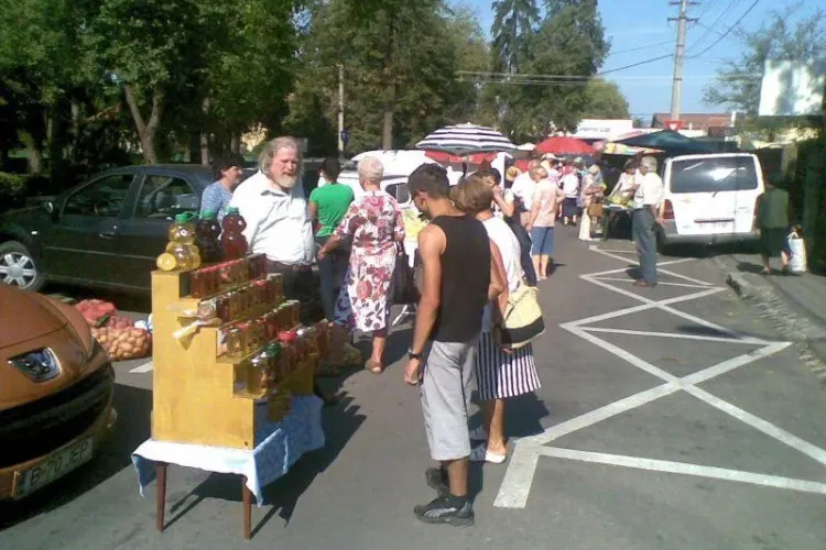 Piata volanta din Andrei Muresanu, vizitata de sute de clujeni! Vezi programul pietelor