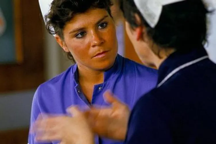 Celebru medic englez: Asistentele din Romania nu stiu engleza si pun pacientii in pericol