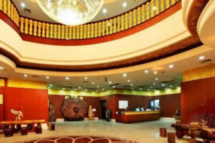 Chinezii au clonat si Palatul Versailles! La ce folosesc cladirea FOTO