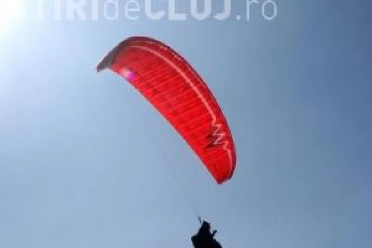 Parapantist ranit in zona Aerodromului Dezmir! UPDATE