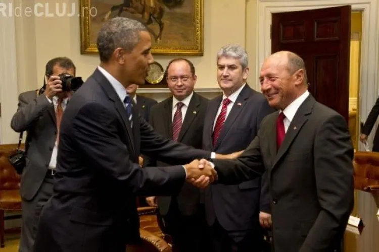 Basescu primit de Obama in Biroul Oval si servit cu mere FOTO