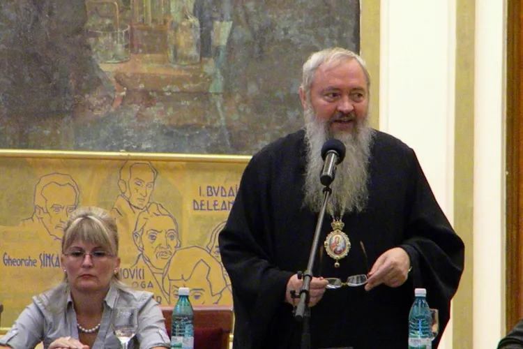 Mitropolitul Andrei, catre profesorii de religie: Copiii trebuie invatati sa posteasca si sa se roage VIDEO