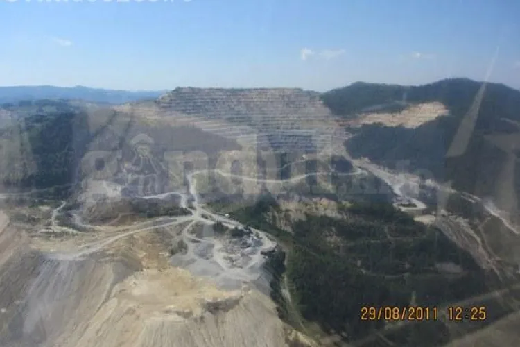 Pozele lui Basescu de la Rosia Montana sunt din alta parte! Minte Basescu?