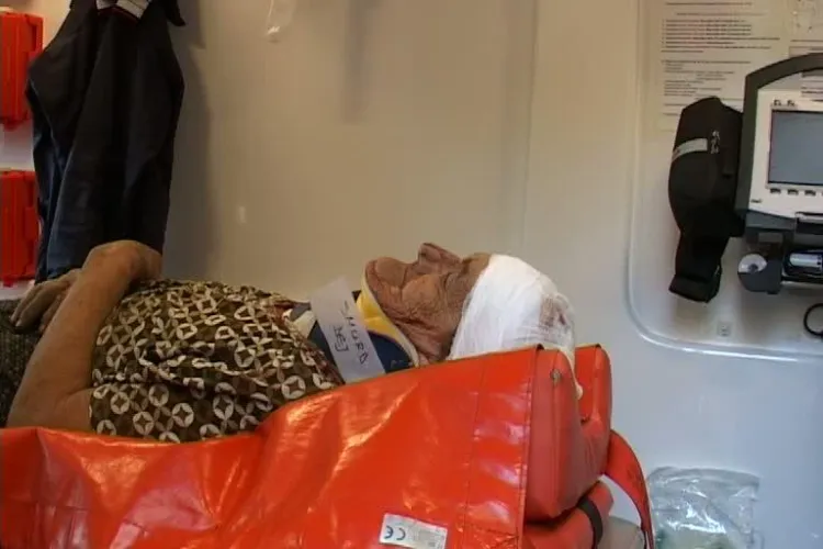 Femeie de 73 de ani, acrosata de un tren in Dej FOTO